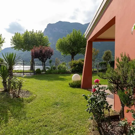 Villa Idyllic Next To The Beautiful Idro *