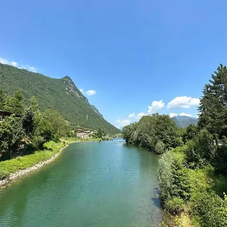 Villa Idyllic Next To The Beautiful Idro