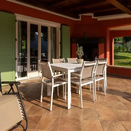 Villa Idyllic Next To The Beautiful Idro