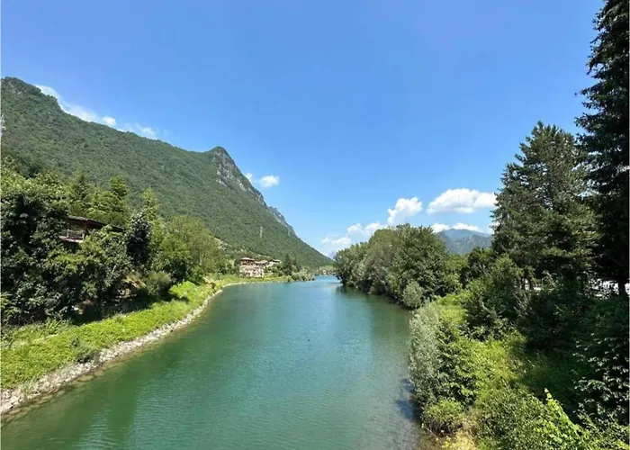Villa Idyllic Next To The Beautiful Idro