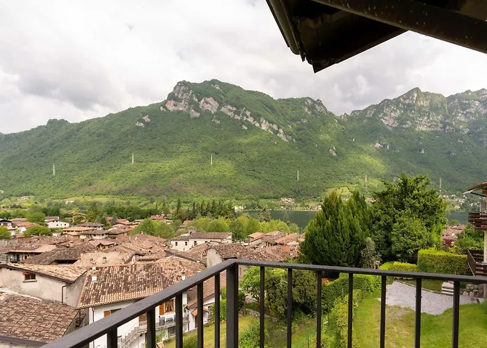 Villa Idyllic Next To The Beautiful Idro