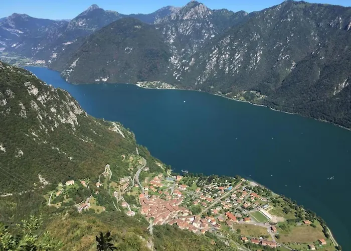Idyllic Next To The Beautiful Idro Villa