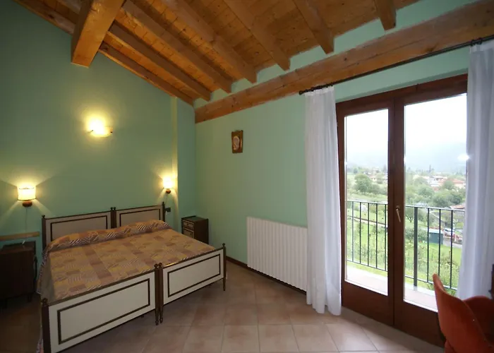 Idyllic Next To The Beautiful Idro * Crone